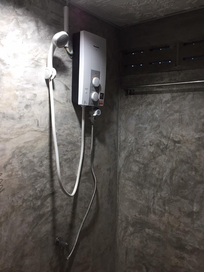 צ'יאנג מאי Tiger House Hostel (Adults Only) מראה חיצוני תמונה