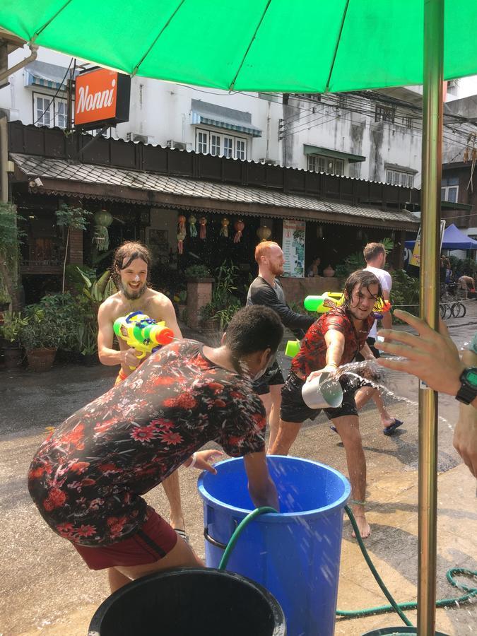 צ'יאנג מאי Tiger House Hostel (Adults Only) מראה חיצוני תמונה