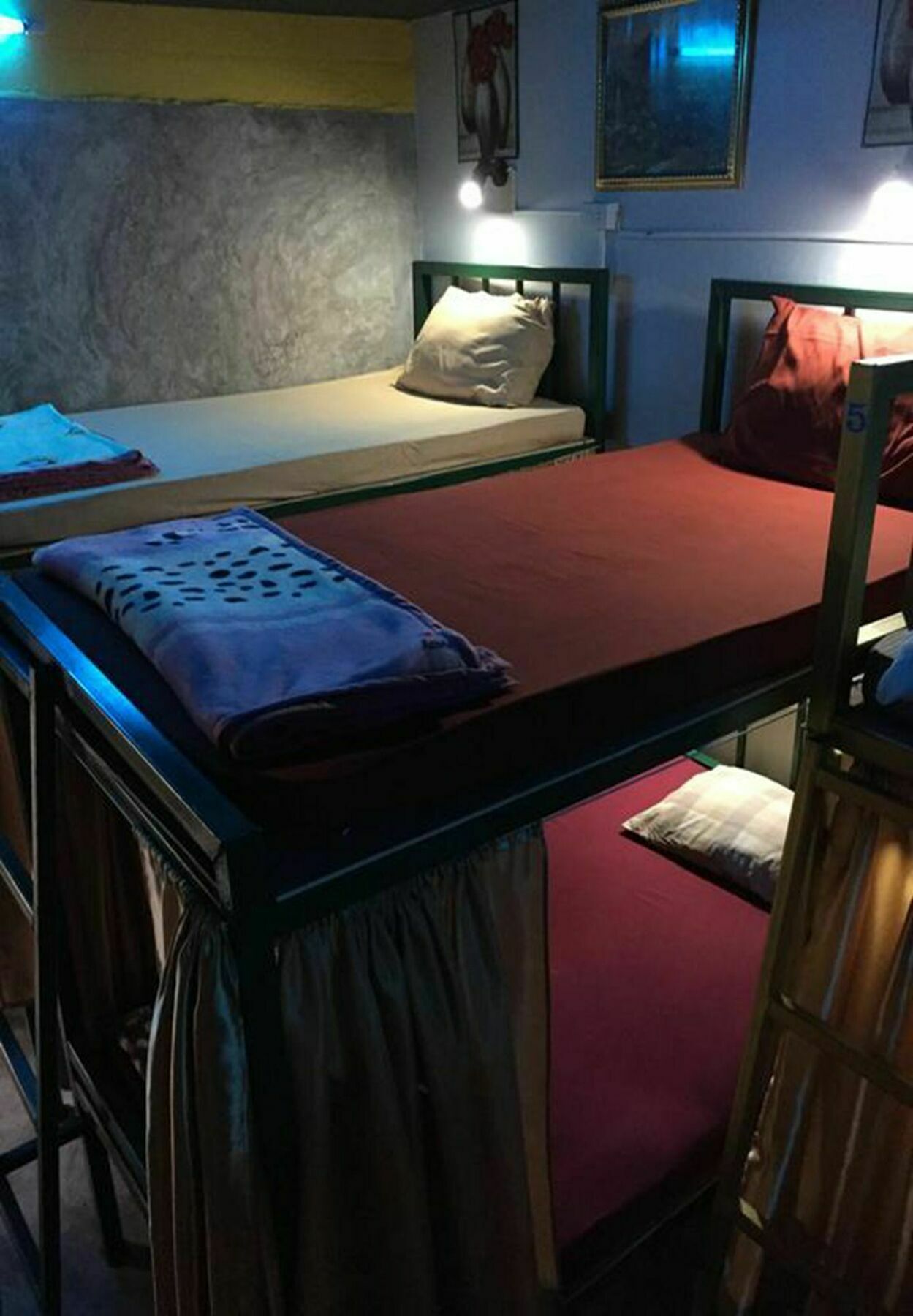 צ'יאנג מאי Tiger House Hostel (Adults Only) מראה חיצוני תמונה