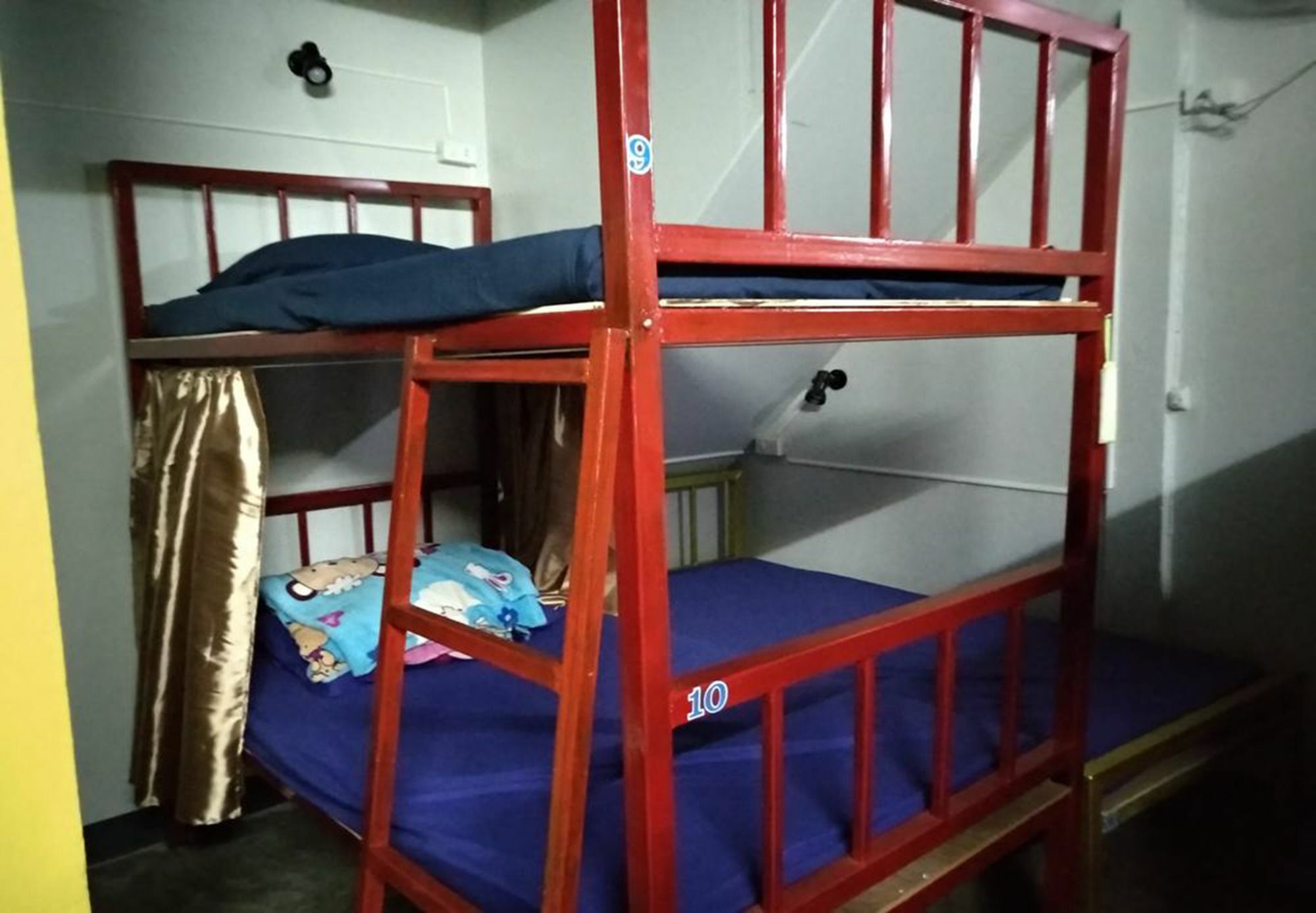 צ'יאנג מאי Tiger House Hostel (Adults Only) מראה חיצוני תמונה
